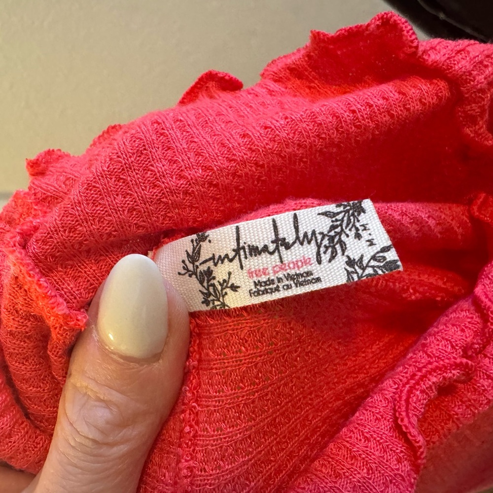 2 FOR $25Intimately Free People Make It Easy Waffle Thermal Top Red Turtleneck M - Picture 4 of 6